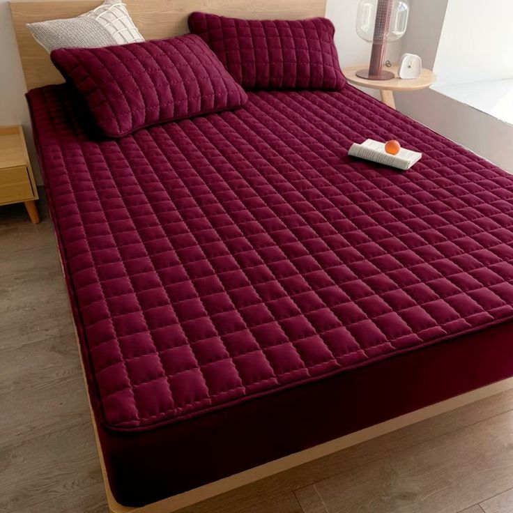 MAT Solid Colour Quilted Ultrasonic 100% Waterproof Mattress Cover For Double Bed Fitted Mattress Protector Anti Sleep Bed Sheet (Maroon)