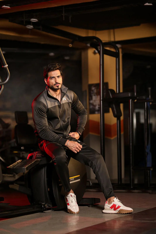 UA Premium Tracksuit - Grey MD